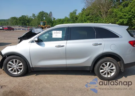 2016 Kia Sorento 2.4L Lx z USA, uszkodzony, nr VIN 5XYPGDA38GG041748